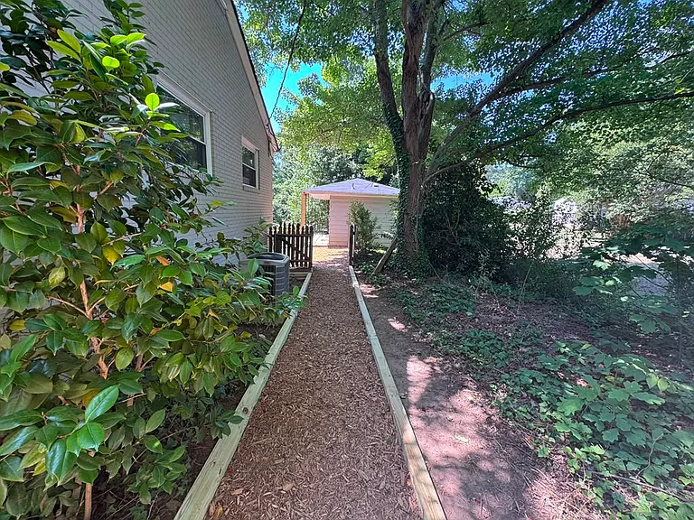 1406 Rankin Rd — Photo 9