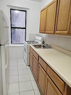1st image of 83 Vermilyea Ave APT C4