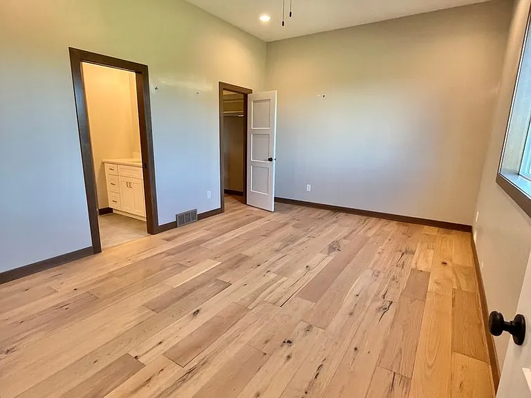 5525 W Liberator Cir — Photo 10