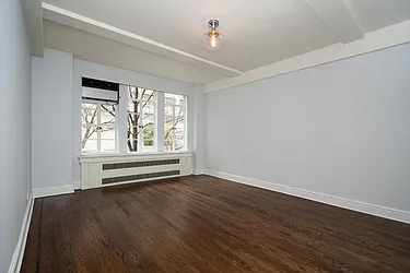 Rented by R New York