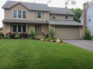 161 Sheffield Ln, Vernon Hills, IL 60061