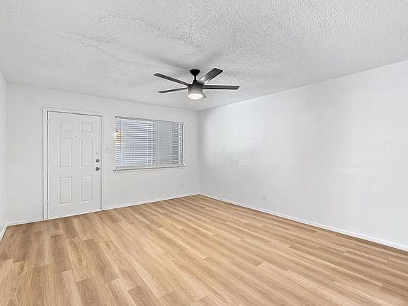 5th image of 1717 W 35th St APT 209