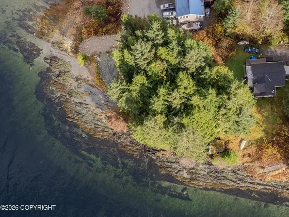 9 & 10 Halibut St, Ketchikan, AK 99901