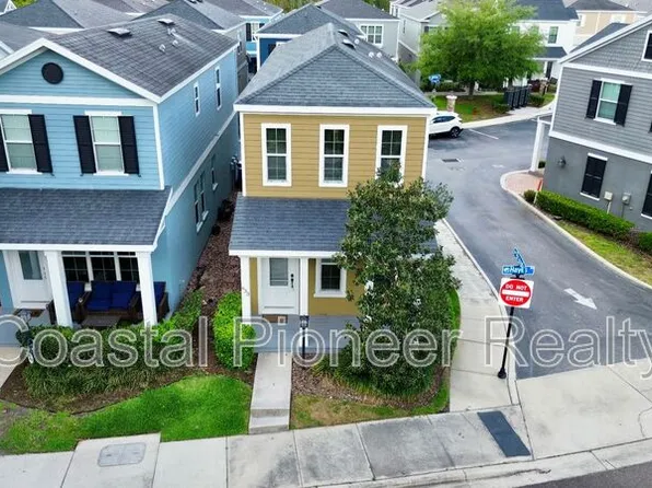 633 Jetstar Ln, Oldsmar, FL 34677