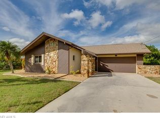 3891 SE 7th Pl, Cape Coral, FL 33904