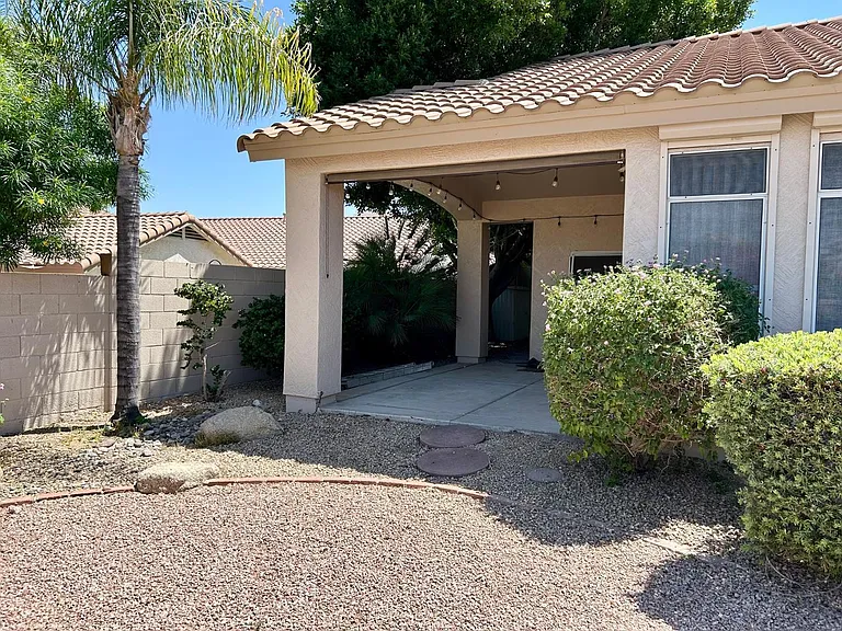 1230 E Captain Dreyfus Ave — Photo 22