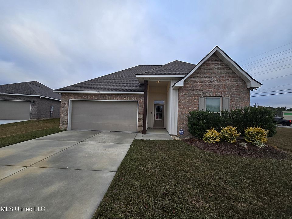 1st image of 18020 Evergreen Dr