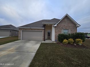 18020 Evergreen Dr, Gulfport, MS 39503