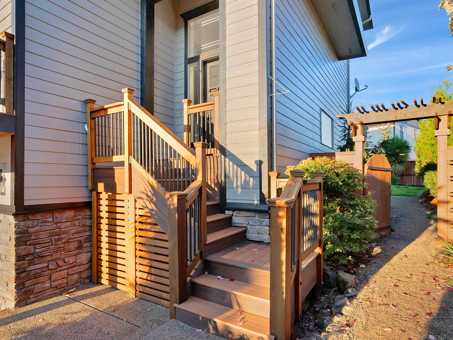 1320 W Meadows Drive NW — Photo 2