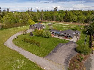 191 Country Ln, Sequim, WA 98382