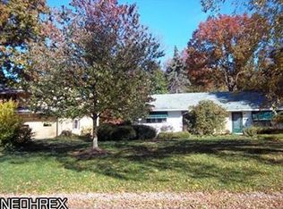 203 Elmwood Dr, Kent, OH 44240