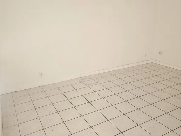 4140 NW 30th Ter, Fort Lauderdale, FL 33309