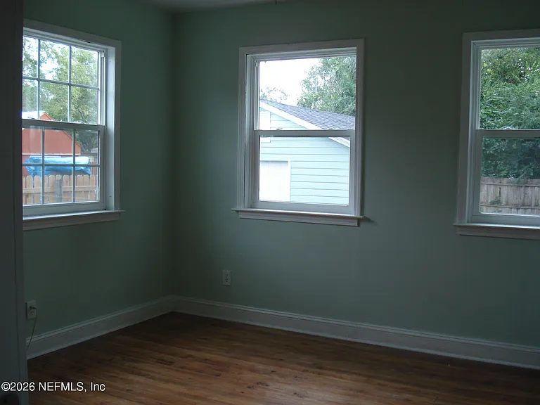 4776 Cardinal Blvd — Photo 7