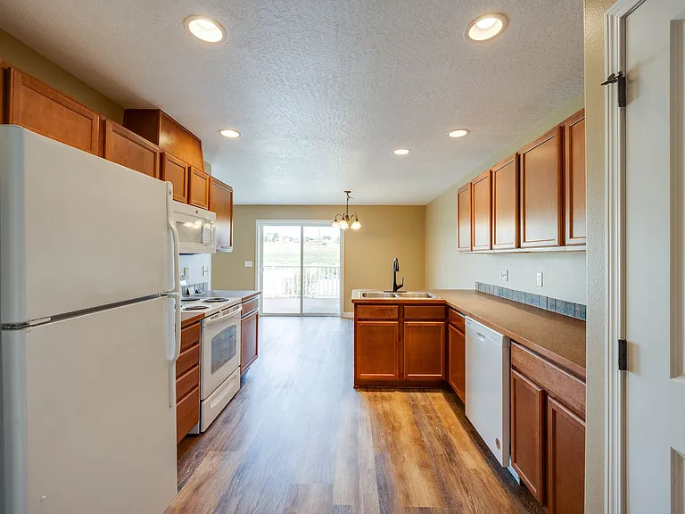 1262 SW Selway Ln — Photo 8