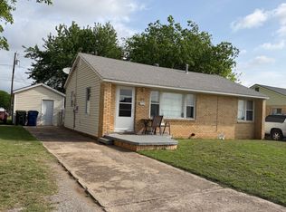 614 W Wisconsin Ave, Chickasha, OK 73018