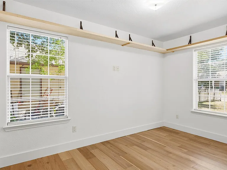 6802 Villita Avenida St — Photo 26