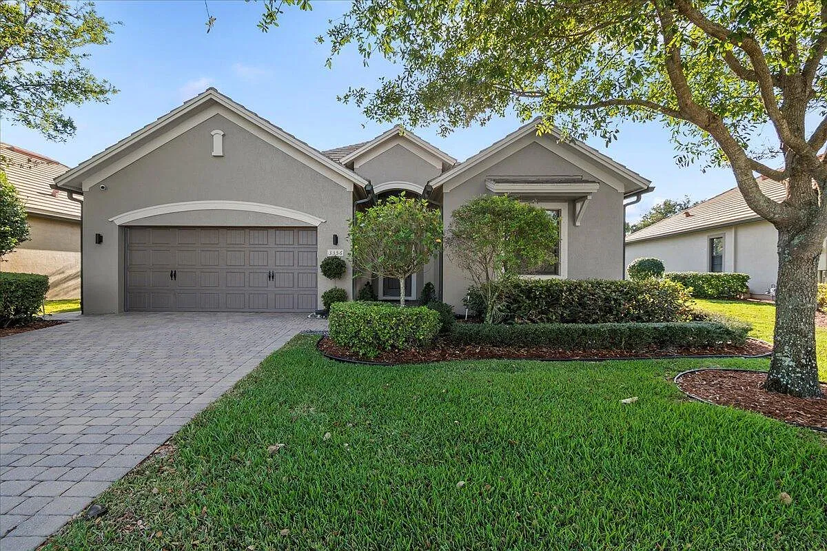 3 bed, 2.0 bath, 1915 sqft, $5,000 — Photo 1