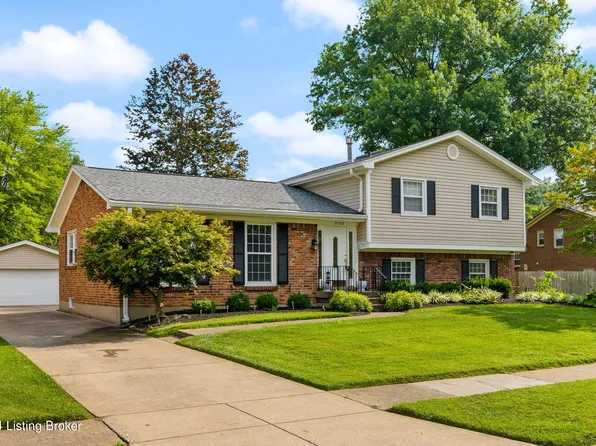 2703 Foxy Poise Rd, Saint Regis Park, KY 40220