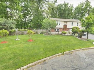 39 Andre Hill Dr, Tappan, NY 10983