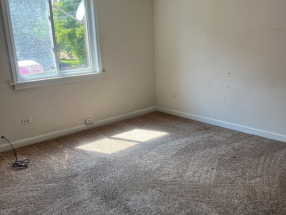5th image of 5586 S Archer Ave #2C