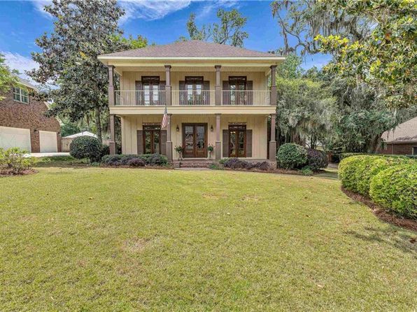 6400 Harbor Place Dr, Daphne, AL 36526