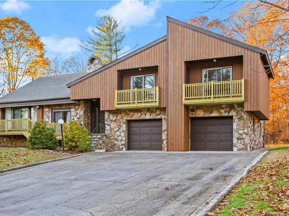 60 Deepdene Road, Trumbull, CT 06611