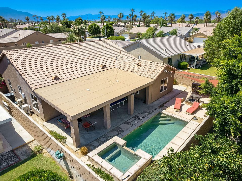 1st image of 48068 Luna De Nicoleta St