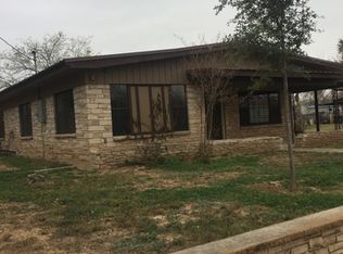 403 N Avenue B, Crystal City, TX 78839