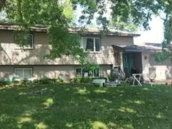 9992 Balsam Ln N, Maple Grove, MN 55369