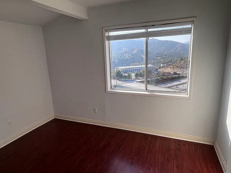 849 Ridge Dr — Photo 6