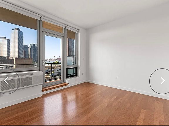 5th image of 5-49 Borden Ave #5E