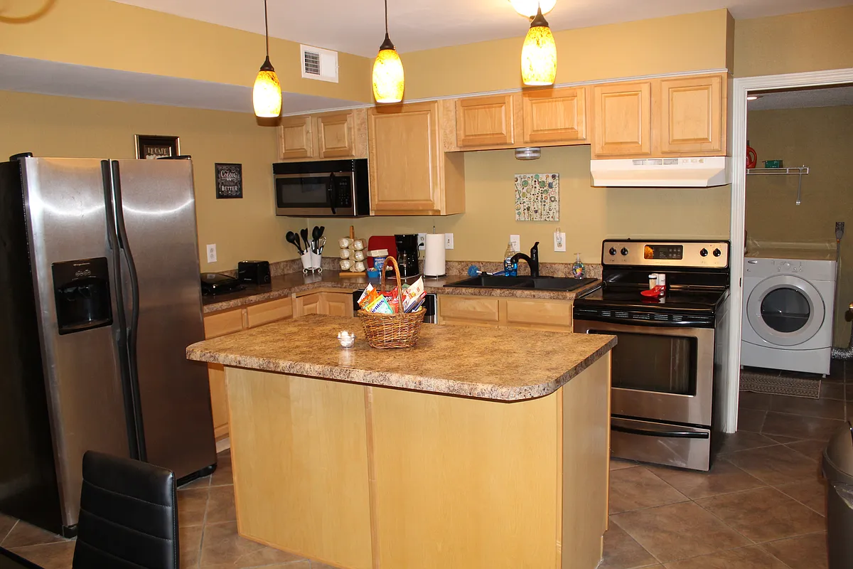 Building Photo - 405 Mimosa Ct #6