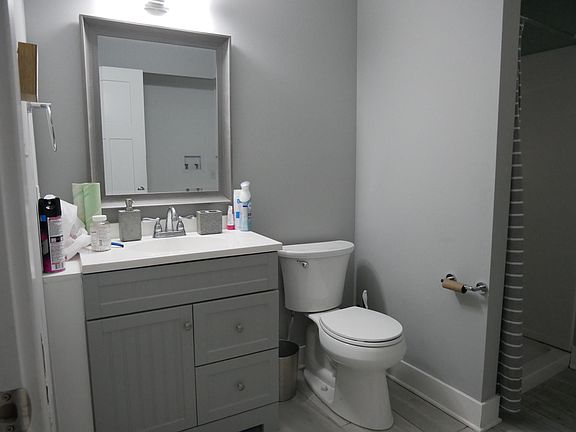 3rd image of 4076 Cornelius Ave