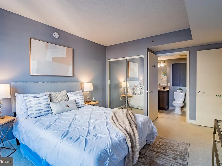 1150 K St NW #1008 — Photo 24