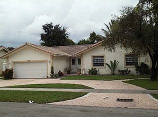 6023 NW 201st Ter, Hialeah, FL 33015