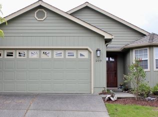 209 Independence Dr, Grants Pass, OR 97527
