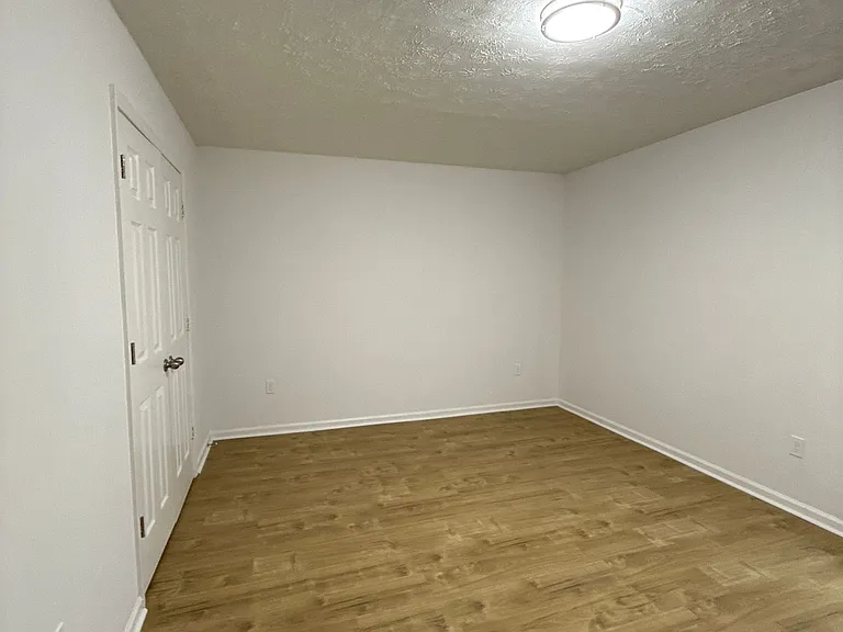 1723 W Kentucky St — Photo 8