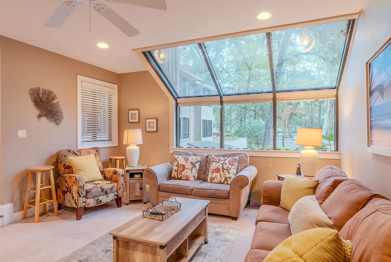 3 bed, 3.0 bath, 1797 sqft, $3,735 — Photo 3
