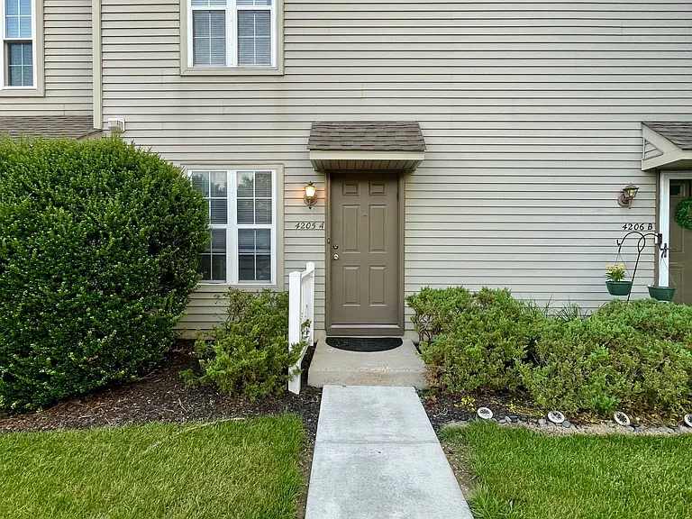 4205A Burryport Way #4205ABURRYPORTWAY — Photo 1