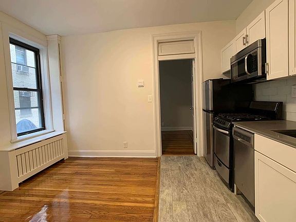 3rd image of 2521 31st Ave APT D11
