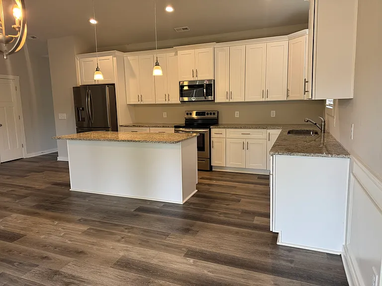 308 N Point Cir — Photo 36