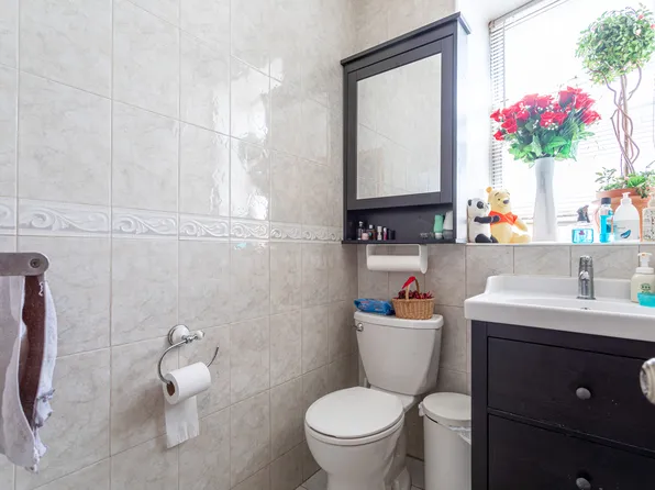 1727 East 14th Street image 29 of 31