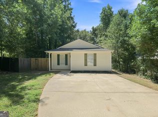 9185 Horseshoe Bnd, Gainesville, GA 30506
