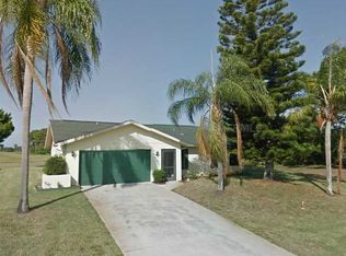 200 Bunker Rd, Rotonda West, FL 33947