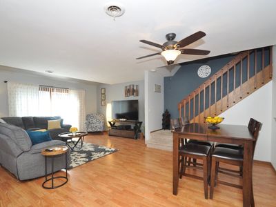 1000 Prairie Dr, Racine, WI, 53406