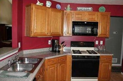 3rd image of 1444 Trevor Ln