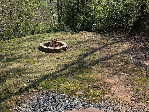 4th image of 7 Ridgeway Dr