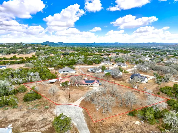 568 Firewheel, Bandera, TX 78003