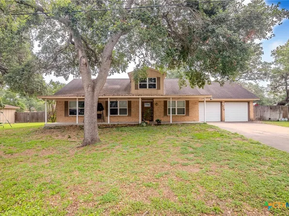 108 W Acorn Dr, Victoria, TX 77905