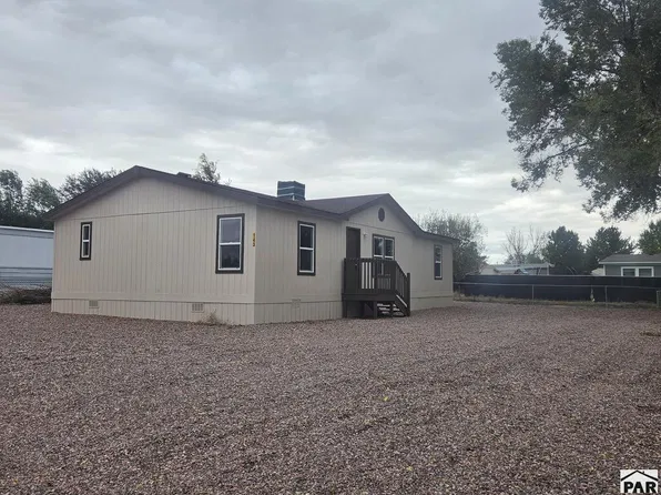 143 E Jerome Dr, Pueblo West, CO 81007